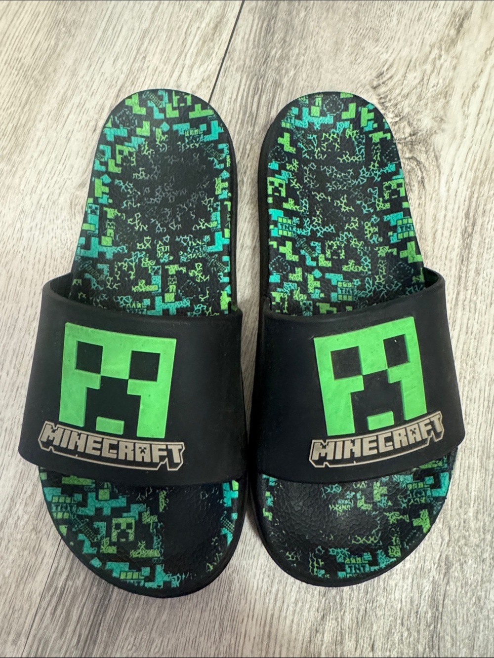Kids' Minecraft Black & Green Slide Sandals